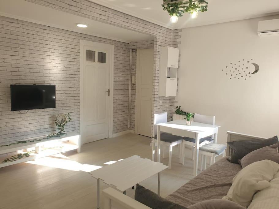 Apartamento Eguzkilore. Logroño Exteriér fotografie